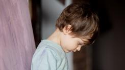 Copil de patru ani, lăsat la grădiniță de mama lui, a fost găsit la piață, nesupravegheat