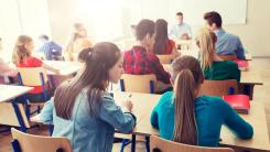 Inteligența artificială apare, în premieră, în programa școlară din 2026: Ar trebui folosită obligatoriu în predare