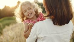 5 obiceiuri pe care părinții inteligenți emoțional le transmit copiilor lor