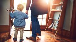 Banii aduc alți bani. Copiii părinților care dețin vile scumpe primesc cele mai bune joburi, iar o nouă cercetare arată de ce