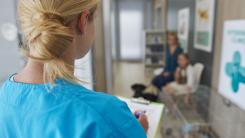 „Şcoala din spital”. Ministerul Educaţiei caută profesori pentru acest program