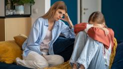 Ce să NU spui când bănuiești risc suicidar (și alternative mai bune). Radu Leca: „Vina împinsă pe umeri apasă exact pe rana existentă”