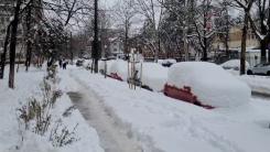 Viscol puternic, ninsori abundente și strat de zăpadă de peste 50 cm în mai multe zone. Prognoza ANM