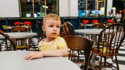 Zone „fără copii”. Pediatrii avertizează asupra unei „tendințe îngrijorătoare”: „Un derapaj grav”