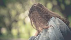 Autovătămarea. Psihologul Iuliana Vlădulescu spune ce trebuie să știe părinții și cum pot reacționa când descoperă acest comportament