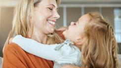 „Părinți pașnici, copii fericiți”: strategii pentru un parenting bazat pe emoții și conexiune