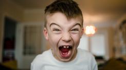 Înainte să corectezi comportamentul nepotrivit al copilului tău, ar trebui să înțelegi metafora aisbergului, sfătuiesc specialiștii