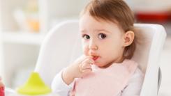 La ce vârstă își recunoaște un bebeluș propriul nume