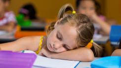„Doi-trei elevi din clasă adorm”: Observația alarmantă a profesorilor privind lipsa de somn în rândul copiilor