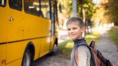 Mai mulți elevi de gimnaziu au oprit un autobuz scăpat de sub control și au salvat viața șoferiței care leșinase la volan