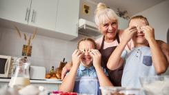 Mamele și bunicile continuă să pregătească această gustare pentru copii, deoarece este nutritivă și ieftină