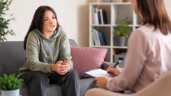 USR propune ca adolescenţii de peste 16 ani să poată merge la psiholog fără acordul părinţilor