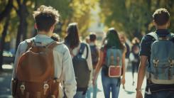 Tot mai mulți tineri între 16–18 ani aplică la joburi. Creștere de 45% în mai