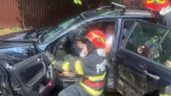 Accident cu două autoturisme în Bacău. Patru persoane, între care și un minor, au ajuns la spital