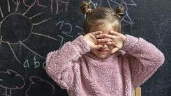 Coreglarea emoțională la grădiniță: Greșelile frecvente ale părinților și cum să le evitați. Ghidul complet al Mirei Loghin / VIDEO