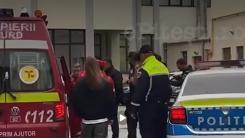 Atac terifiant la un liceu din Pitești: Un elev de 15 ani a scos o macetă și și-a atacat colegii de clasă