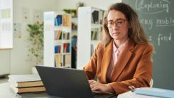 Catalogul electronic în școli: Ce proiecte anunță noul Guvern