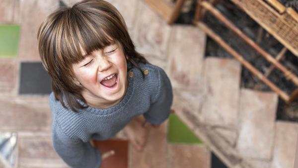 Copilul are o criză de furie. Cum să gestionezi și ce să faci când nervii tăi și ai lui dau pe dinafară. Un expert Montessori oferă trei tehnici prețioase