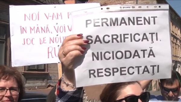 Părinții cer respectarea datelor de examen pentru Evaluare și Bac. Petiție online: ”Stop șantajului emoțional”
