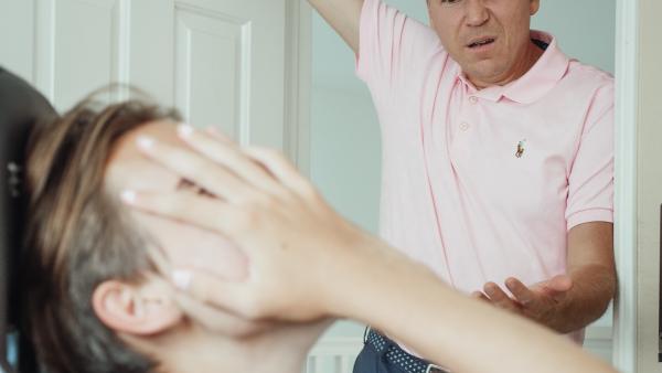 „Nu-mi mai spune ce să fac!” Furia la adolescenți: Cea mai bună metodă de a-i ajuta să-și canalizeze emoțiile într-un mod sănătos, potrivit psihologilor