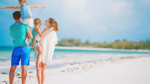 Beneficiile emoționale uriașe ale vacanțelor în familie: Nu subestima puterea concediilor făcute împreună!