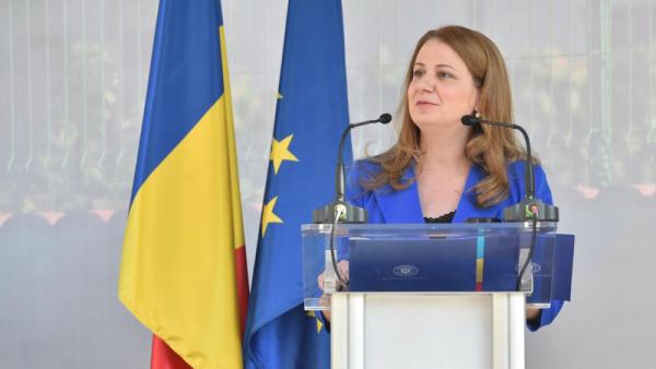 Structura anului şcolar s-ar putea modifica din nou: Anunțul ministrului Educației