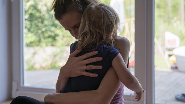 „Nu vă educați copiii doar pentru a fi fericiți, ei trebuie să învețe toate emoțiile”, susțin specialiștii în parenting