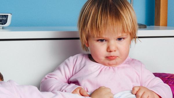 Trichotilomania: De ce se trag copiii de păr? De la cauze, la remedii