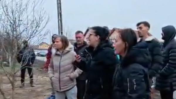 Mama copilului acuzat de crima din Cenei, prima reacţie: „Mă tem de revolta oamenilor. Îmi pare rău/ Nu e vina mea”
