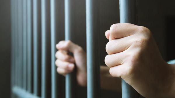 Suedia scade vârsta răspunderii penale la 13 ani. Care sunt noile reguli