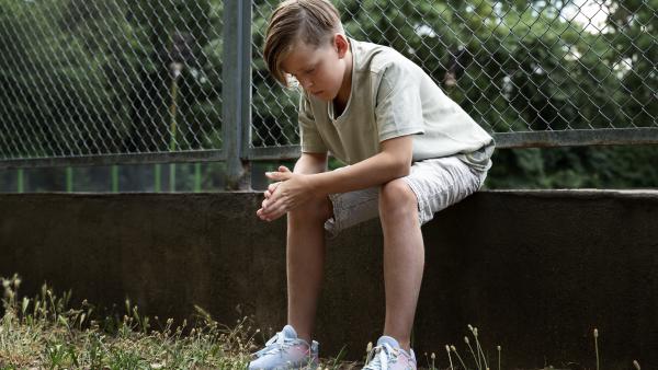 Cum recunoști depresia mascată la adolescenți? Radu Leca: Iritabilitate, cinism, retragere