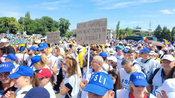 Profesorii ies în stradă. Care este programul manifestației 