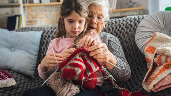 De ce hobby-urile de modă veche sunt atât de bune pentru sănătatea mintală a adolescenților