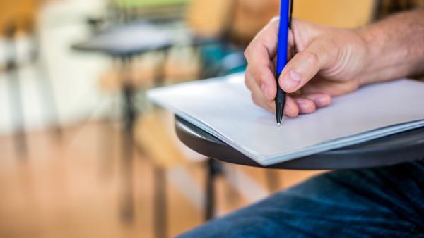 Titularizare 2026: Peste 37.300 de candidaţi, aşteptaţi la proba scrisă