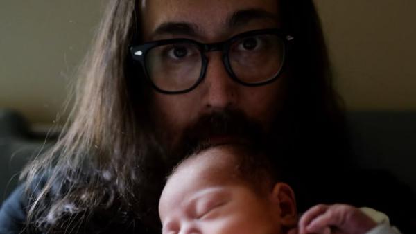 Fiul lui John Lennon, Sean, a devenit tată pentru prima dată. Numele „de aur” ales pentru băiețelul său