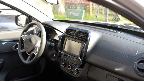 Minor de 15 ani, fără permis, a furat o mașină și a provocat un accident în Sebeș. Băiatul era și băut