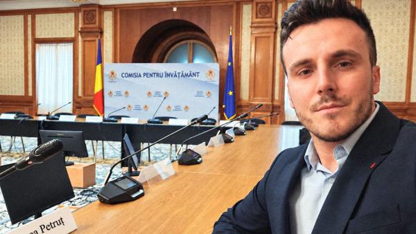 Prof. Petruț Rizea, mărturie dureroasă la dezbaterea uniformelor școlare: „Mă îmbrăcam de la second-hand, eram hărțuit!” Soluția cerută