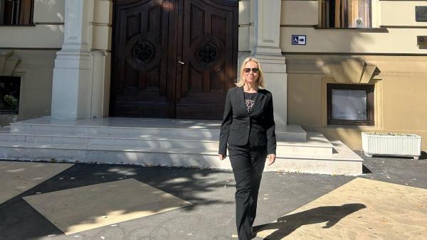 Directoarea Colegiului „Loga” s-a retras din concursul de directori, deși a luat examenul scris: „Bullying în toată regula!”