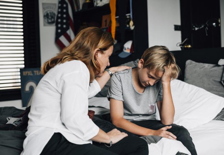 Cum îți dai seama că situația cere acțiune imediată, nu așteptare. Radu Leca, despre despre prevenția actului suicidar