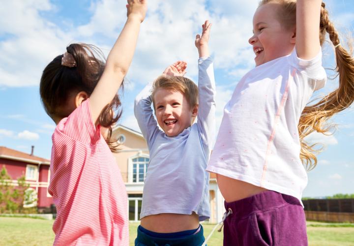 Lipsa jocului liber creează copii anxioși și neîndemânatici. Moraru: „Nicio generație de până acum nu este atât de împiedicată ca asta”