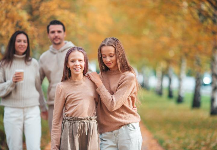 Cel mai așteptat dicționar pentru părinți! 50 de expresii necesare pentru a înțelege adolescenții în 2026