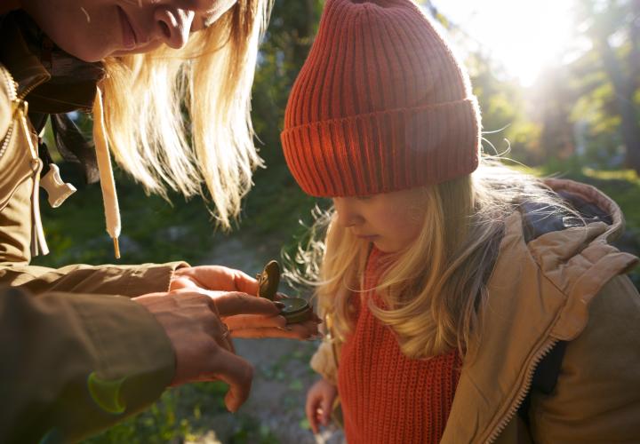 Știința dezvăluie abilitatea părinților care influențează cel mai mult inteligența copiilor lor și 3 moduri prin care o pot integra