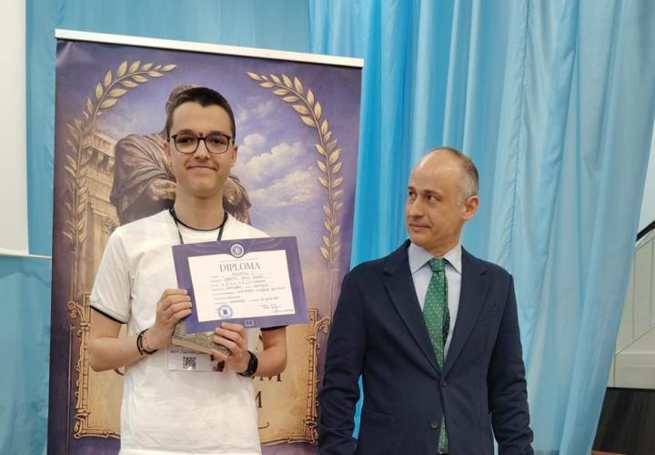 Elev din Botoșani, premiat cu locul I la un concurs național de limba latină. Yanis-Andrei Cazaciuc: „O experiență inedită”