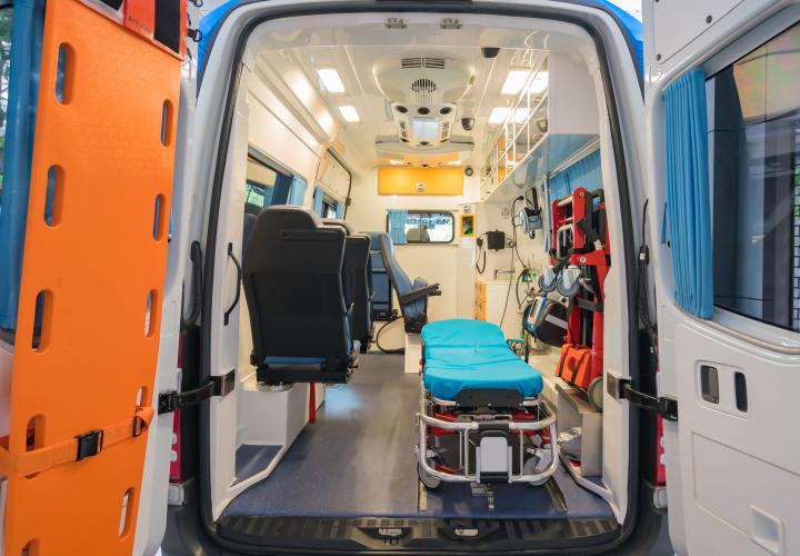 Cazul elevului mort la școală în Bacău. Zece apeluri la 112 și suspiciuni grave privind intervenția Ambulanței