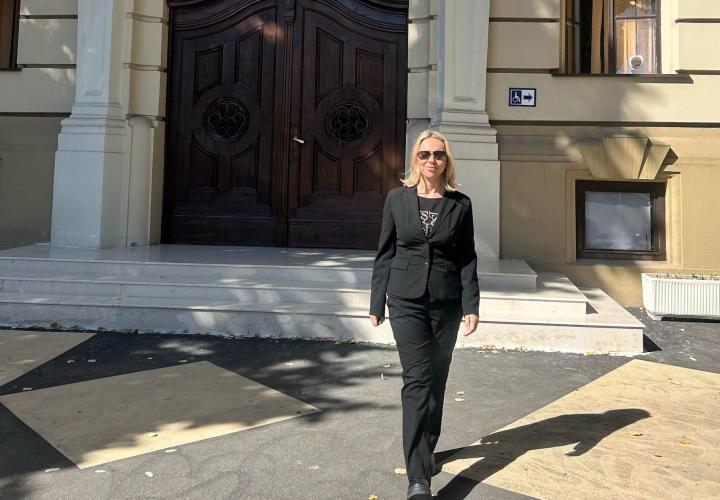 Directoarea Colegiului „Loga” s-a retras din concursul de directori, deși a luat examenul scris: „Bullying în toată regula!”