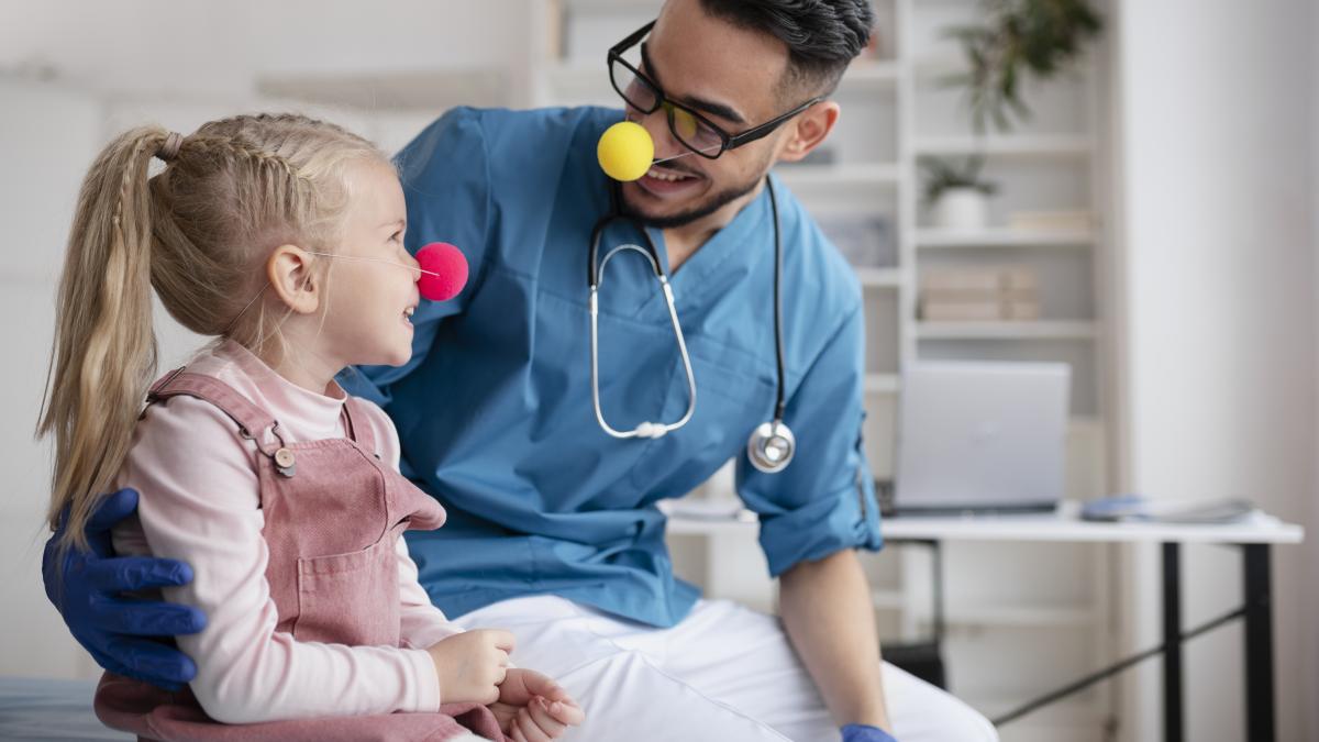 cum-ii-familiarizam-pe-copiii-mici-cu-medicii-si-cabinetele-medicale_99673400