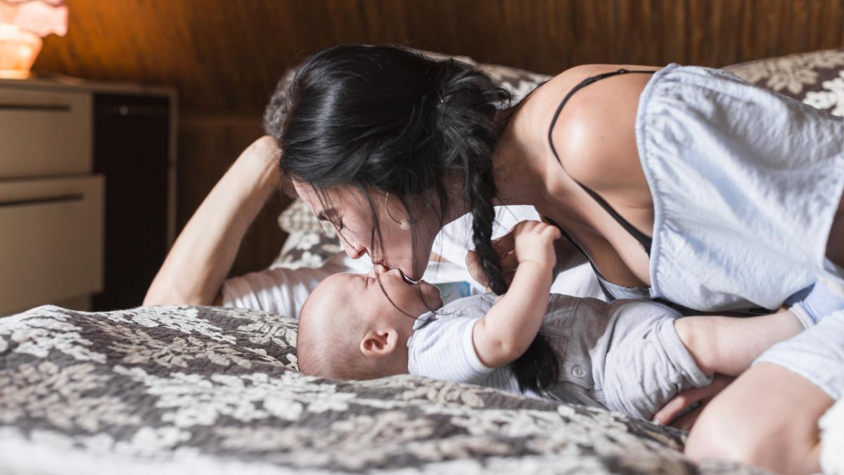 tichete-pentru-mame-si-bebelusi-informatii-utile-despre-voucherele-de-2-000-lei-oferite-de-statul-roman-1_37492200