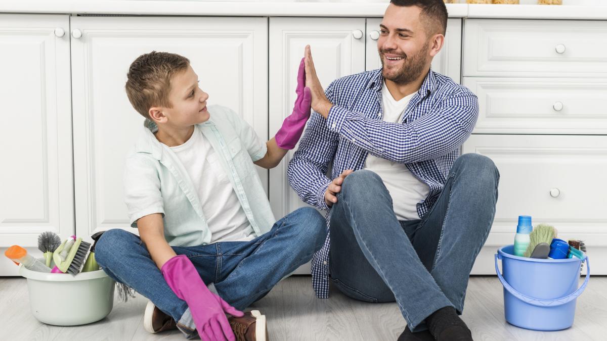 sfaturi-montessori--de-la-2-la-12-ani--pentru-ca-al-tau-copil-sa-te-ajute-la-treburile-casnice-1_96504500