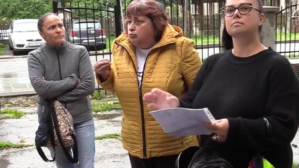 12-elevi-au-ratat-evaluarea-nationala-si-au-ramas-corigenti-din-cauza-unui-gest-necorespunzator-al-profesorului--parintii-sunt-revoltati_94626100