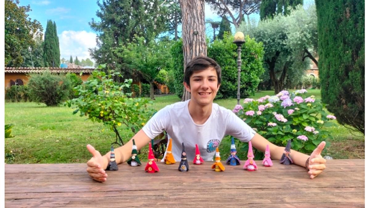 povestea-lui-matei--tanarul-de-14-ani-care-nu-a-avut-niciodata-televizor-sau-ecrane-acasa-sunt-fericit--a-avut-timp-sa-isi-inceapa-propria-afacere_58438400